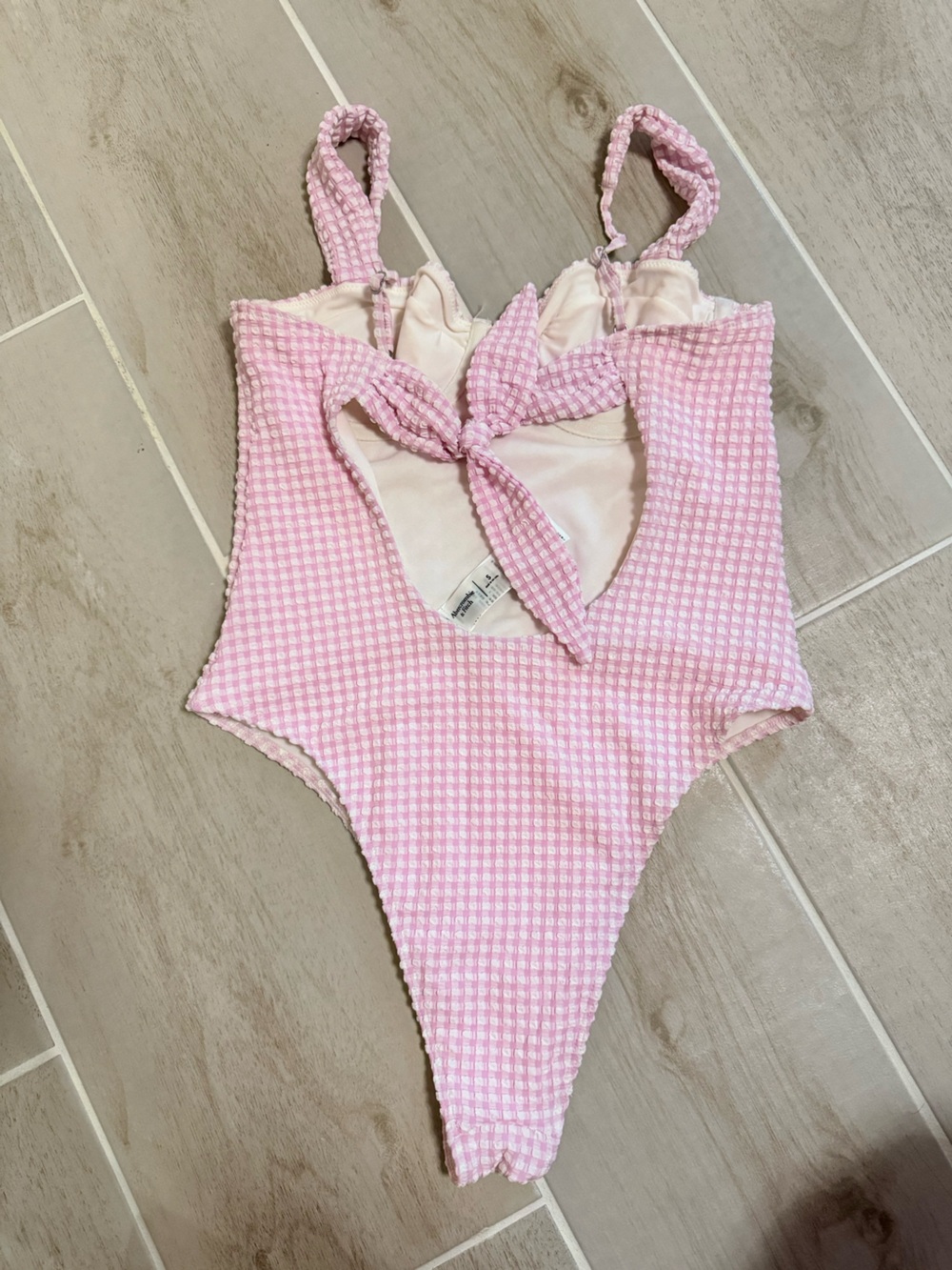 Abercrombie Pink Seersucker cheeky One-Piece Swimsuit sz S - never worn, no tags - Picture 2 of 3